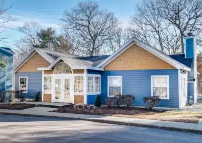 Woodfield Commons Apartments Renovation
